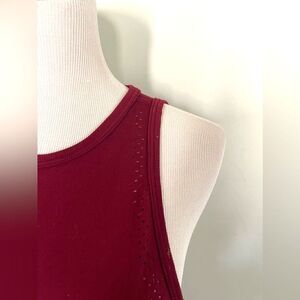 🆕 [PINK Victoria Secret] Maroon Seamless Athletic Racerback Top Sz XS ♥️